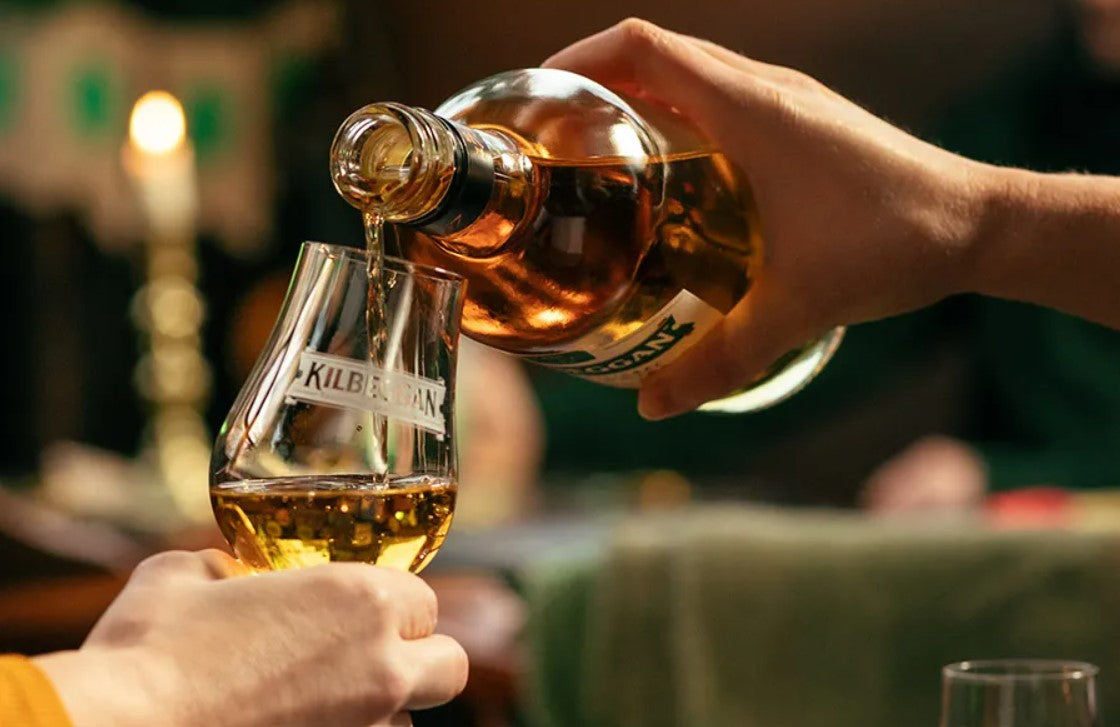 Miért különleges az ír whiskey a világ italai között?